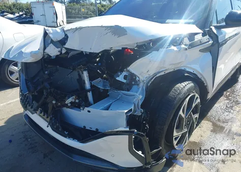 2025 Lincoln Nautilus Premiere z USA, uszkodzony, nr VIN 5LMPJ8JAXSJ903022